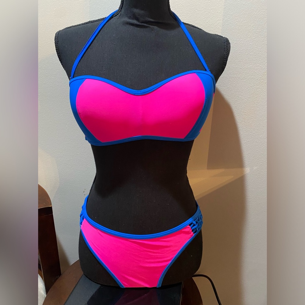 TiniBikini Blue & Pink Bikini Size Large/Removable Straps/Basket Weave Bottom